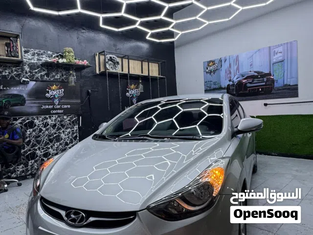 2012 هيونداي افانتي Limited