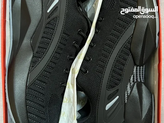 43 Casual Shoes in Al Batinah