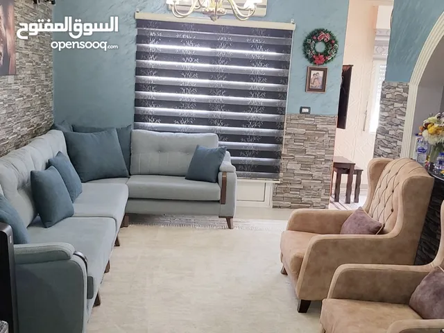 115 m2 4 Bedrooms Apartments for Sale in Amman Al-Jabal Al-Akhdar