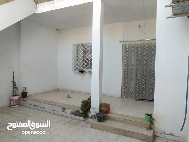 130m2 2 Bedrooms Townhouse for Sale in Tunis Other