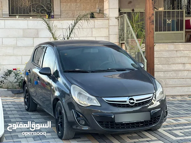 اوبل كورسا خاليه من الحوادث للبيع نص بنص او كاش