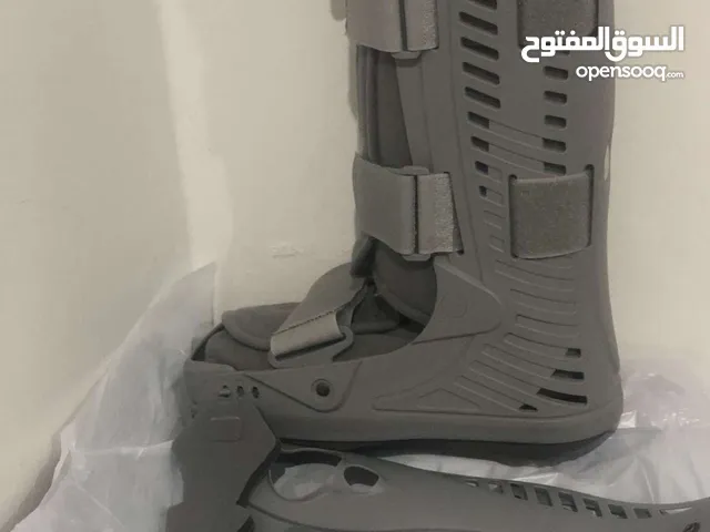 حذاء المشي الطبي للإصابات والكسور