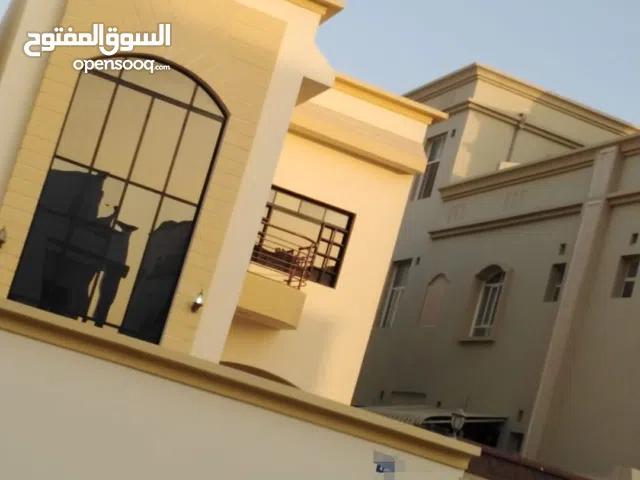 فيلا من طابقين ف المعبيلة الجنوبية السابعةقريب من مدينة السلطان هيثم وصناعية المعبيله ونستو للبيــــ