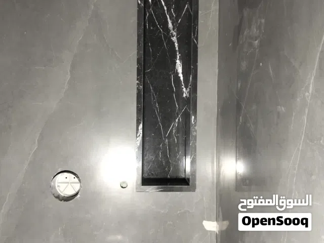 مقاول لأعمال الرخام و البورسلين