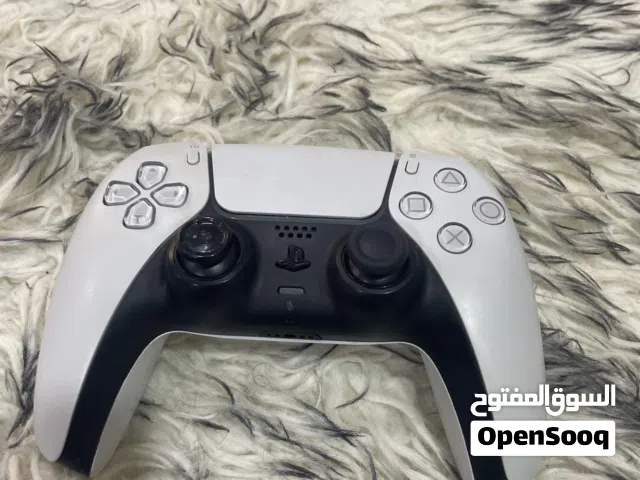 جهاز تحكم شبه جديد