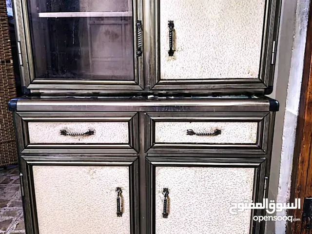 السلام عليكم كاونتر متر مع ملحق مع كاونتر سنك مرمر بدون ملحق للبيع