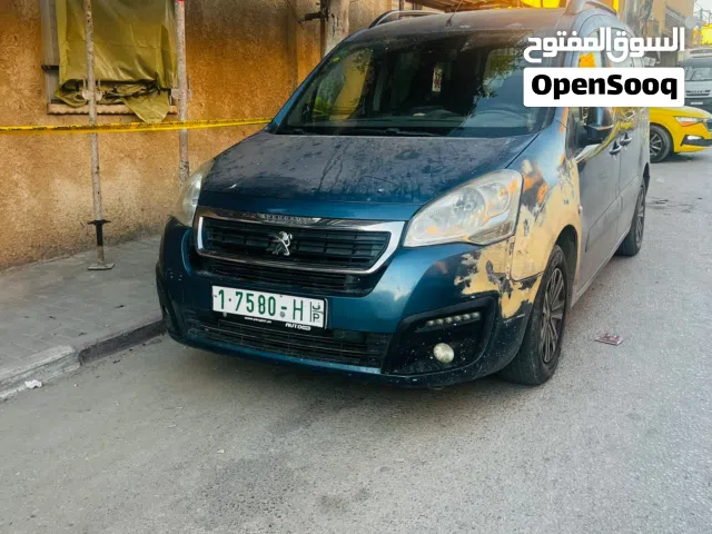 2017 بيجو بارتنر Van Long Body