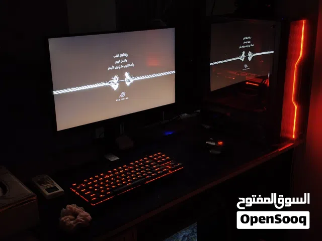 جهاز كمبيوتر شخصي جيمنج استعمال نظيف جدا والاكسسوارات جديدة