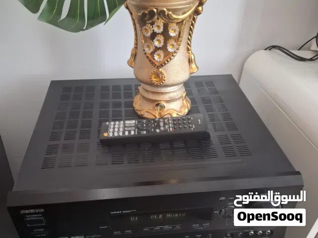 onkyo amplifier 5.1 with remote  for sale.