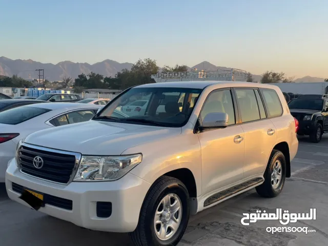Used Toyota Land Cruiser in Muscat