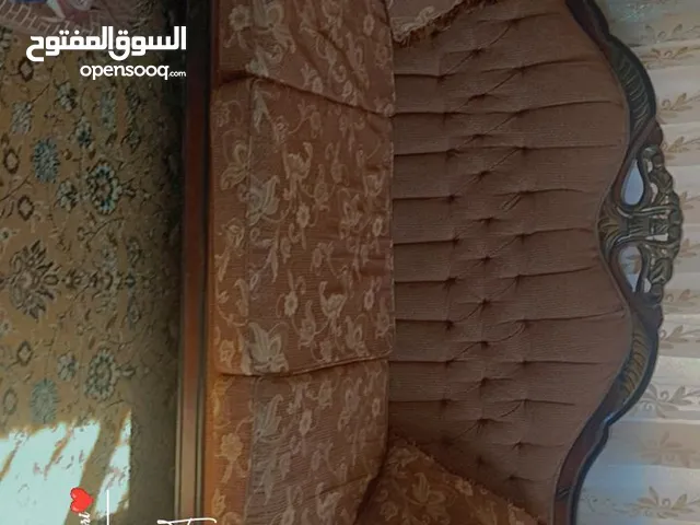 طقم كنب شبه جديد