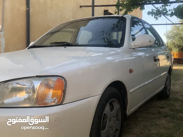 Hyundai Verna 2002 in Tripoli