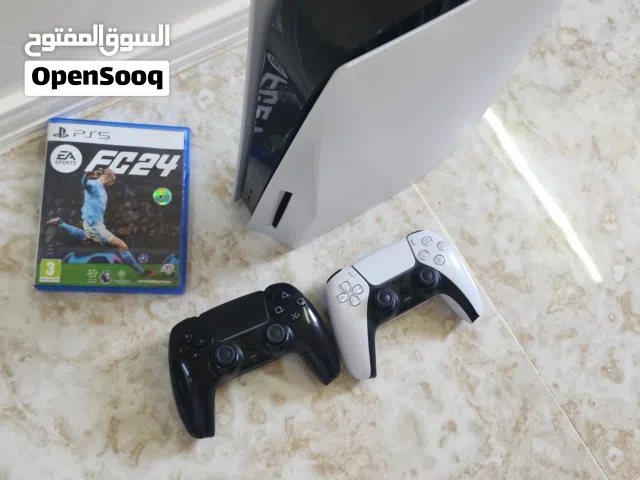 بلايستيشن 5 سيدي مع جهازين و سيدي و الحساب بالعاب قوية. PS5 CD two contriller and fifa24 CD with its