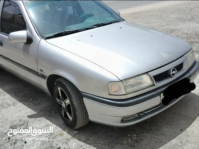Used Opel Vectra in Madaba