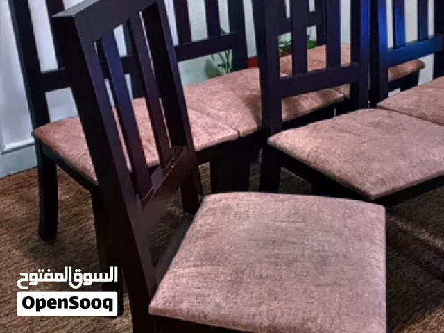 كراسي سفره خشب زان لون بني محروق بحالة جديده للبيع ولا خدشه