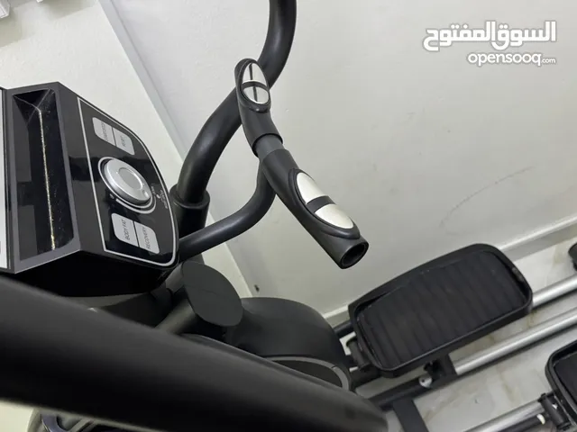 مكينه رياضيه استخدام ثلاث شهور وشبه جديده ونضيفه وحلوه