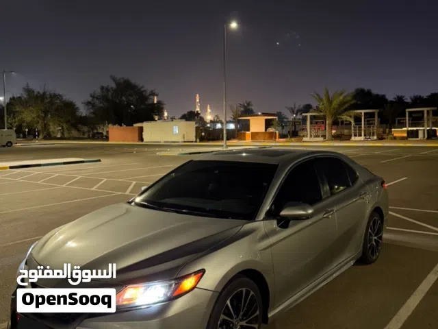 2018 تويوتا كامري SE