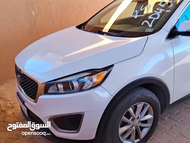Used Kia Sorento in Yafran