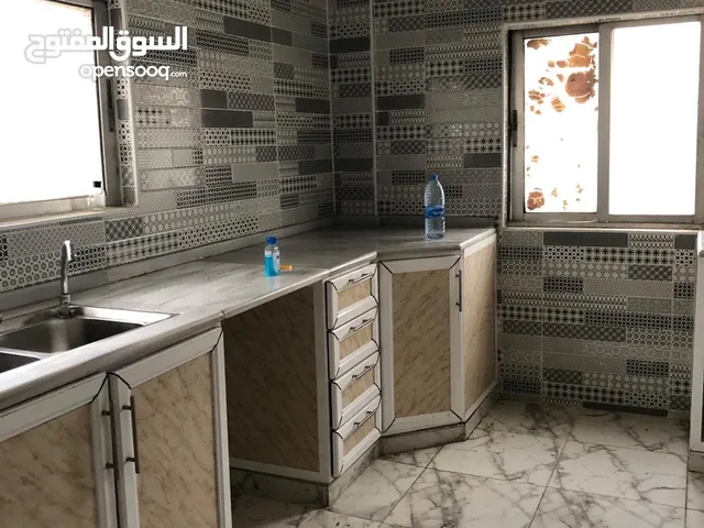 120m2 2 Bedrooms Apartments for Rent in Zarqa Al Zarqa Al Jadeedeh