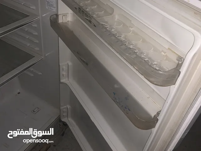 ثلاجة شارب نظيفة شغالة 100‎%‎