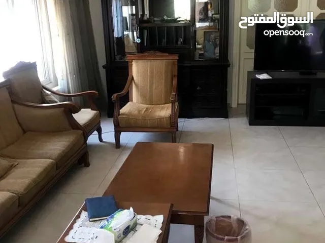 500m2 5 Bedrooms Villa for Sale in Amman Al Rawnaq