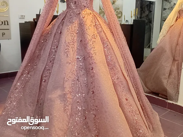 بدلة خطوبة فاخرة جدا