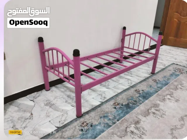 سرير اطفال