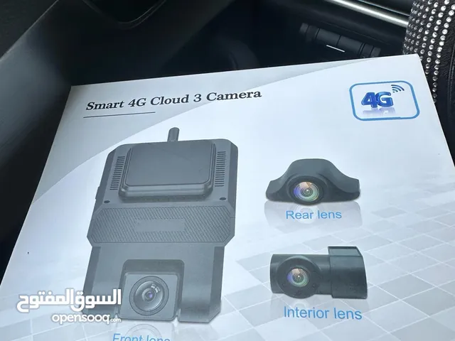كاميرا حماية للسيارة مكونة من ثلاثة كاميرات أمامية وداخلية وخلفية سمارت جديدة بالكرتون