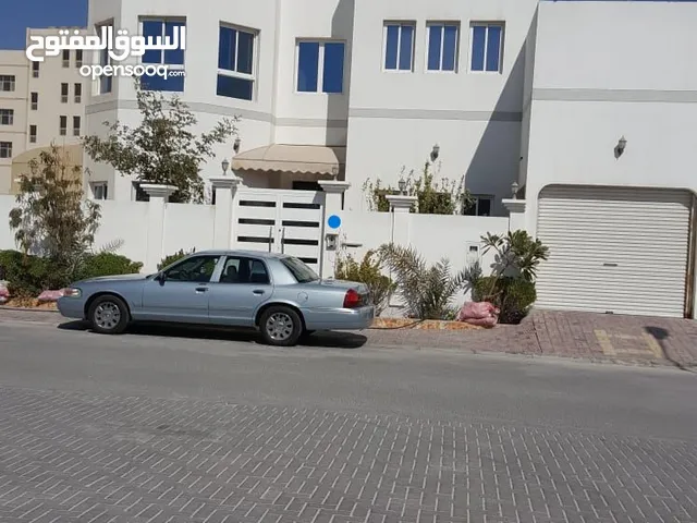 0 m2 More than 6 bedrooms Villa for Rent in Muharraq Galaly