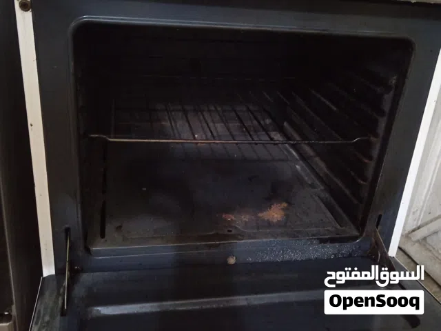 طباخ إيطالي قديم نضيف جدآ