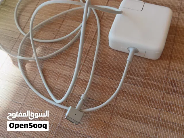 شاحن ابل 45 واط بحالة الوكالة