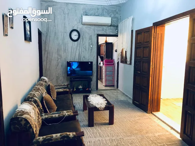 200 m2 More than 6 bedrooms Townhouse for Sale in Tripoli Souq Al-Juma'a