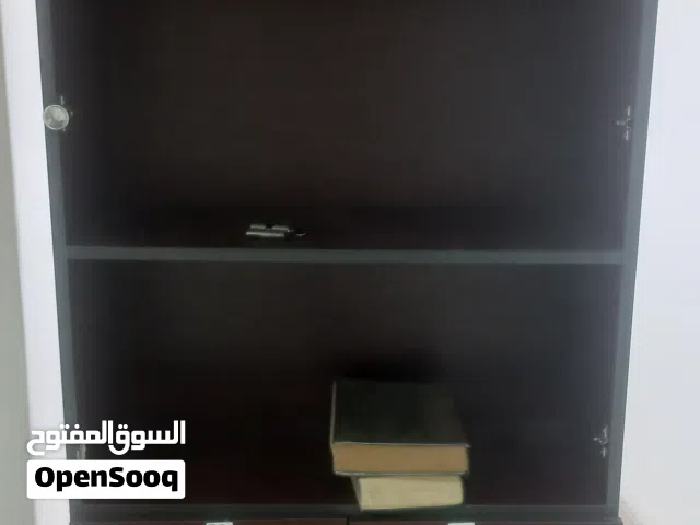 اثاث مكتب بحاله ممتاز جدا لي البيع