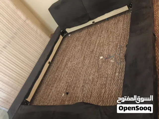 تخت صناعة اجنبية مستعمل