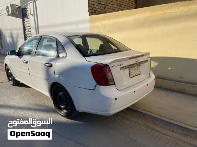 2011 Chevrolet Optra Standard