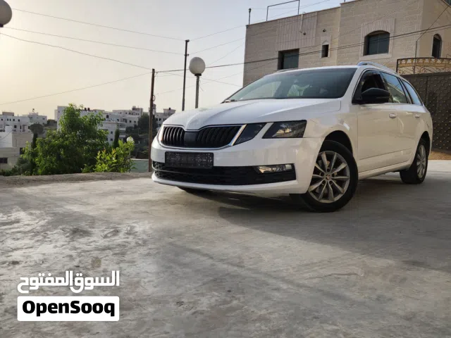 2016 سكودا اوكتافيا Elegance