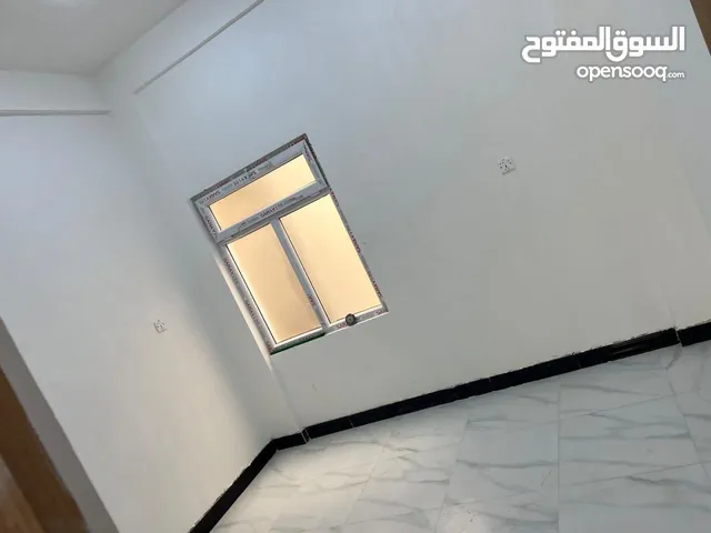 120 m2 2 Bedrooms Apartments for Rent in Basra Jubaileh
