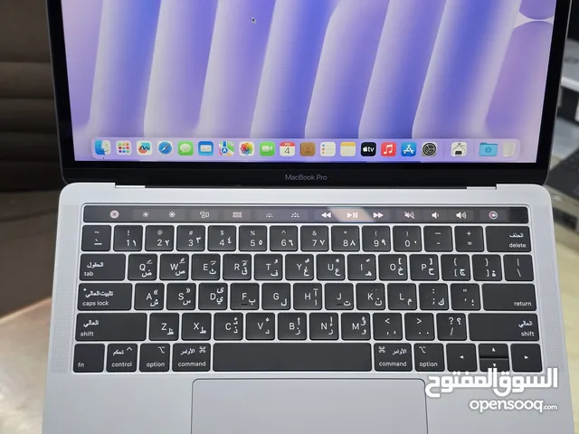MacBook Pro 2019 core i7 Pro with 16gb Ram Touch Bar Ratina Display 250 gb ssd
