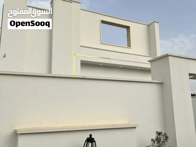180 m2 5 Bedrooms Townhouse for Sale in Tripoli Al-Jadada'a