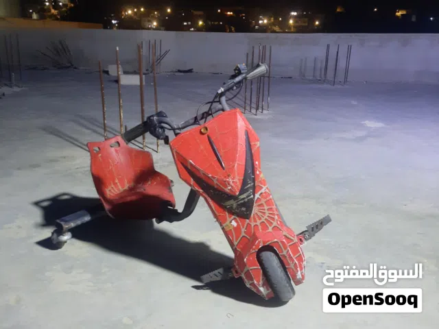 سكوتر ثلاثي العجلات للبيع