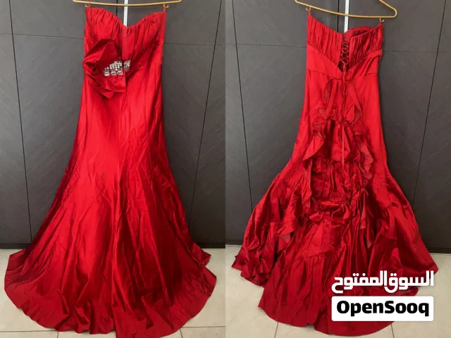 فستان مناسب للحفلات أو خطوبة