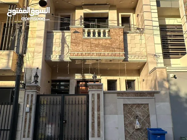 206 m2 3 Bedrooms Townhouse for Sale in Baghdad Saidiya