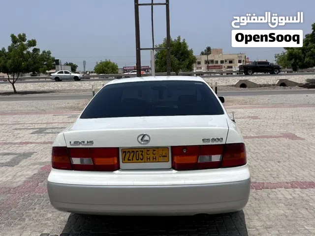 1999 لكزس ES ES 300