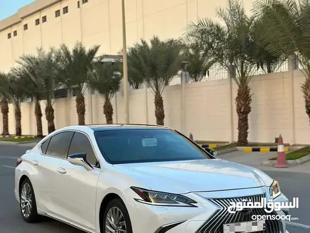 Used Lexus ES in Mecca