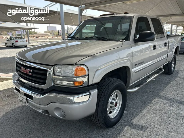 Used GMC Sierra in Al Jahra