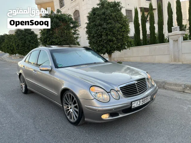 2003 مرسيدس بنز الفئة-E E 200