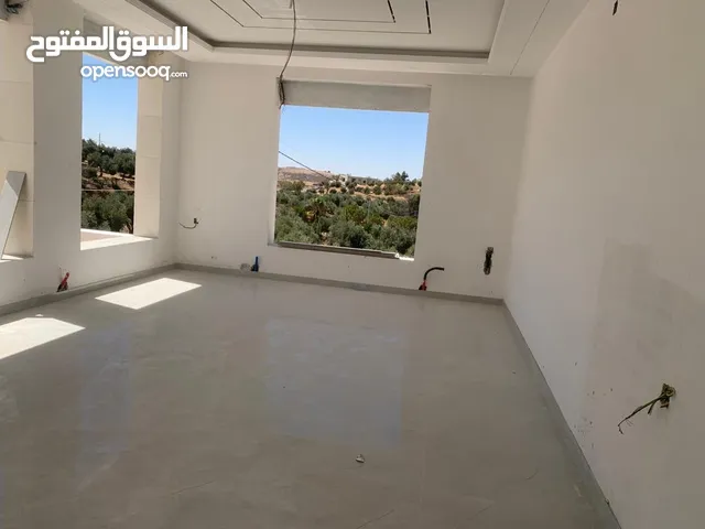479 m2 4 Bedrooms Villa for Sale in Amman Naour
