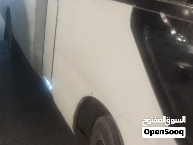2001 تويوتا لاند كروزر Base