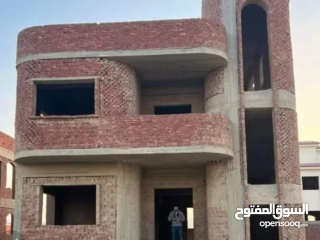 فيلا للبيع نظام شقق 3.5 ادوار مساحه 400 كمباوند جابكو خلف مول مصر اول شارع