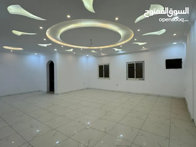 200 m2 5 Bedrooms Apartments for Rent in Jeddah Ar Rayyan